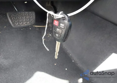 2016 Toyota Camry Le z USA, uszkodzony, nr VIN 4T1BF1FK6GU999647